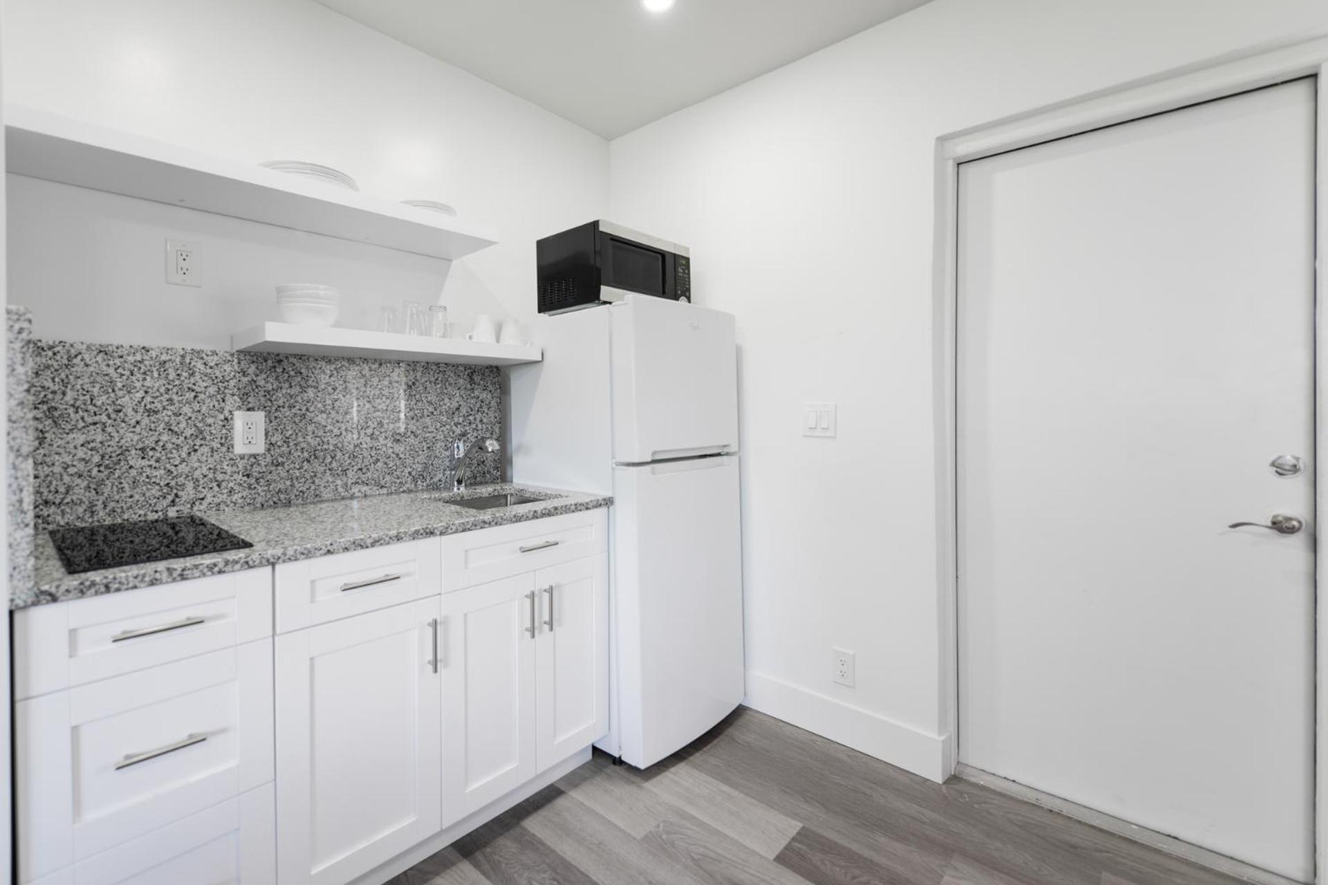 Ocean View Balcony With Pool & Parking -M42 Leilighet Hollywood Eksteriør bilde