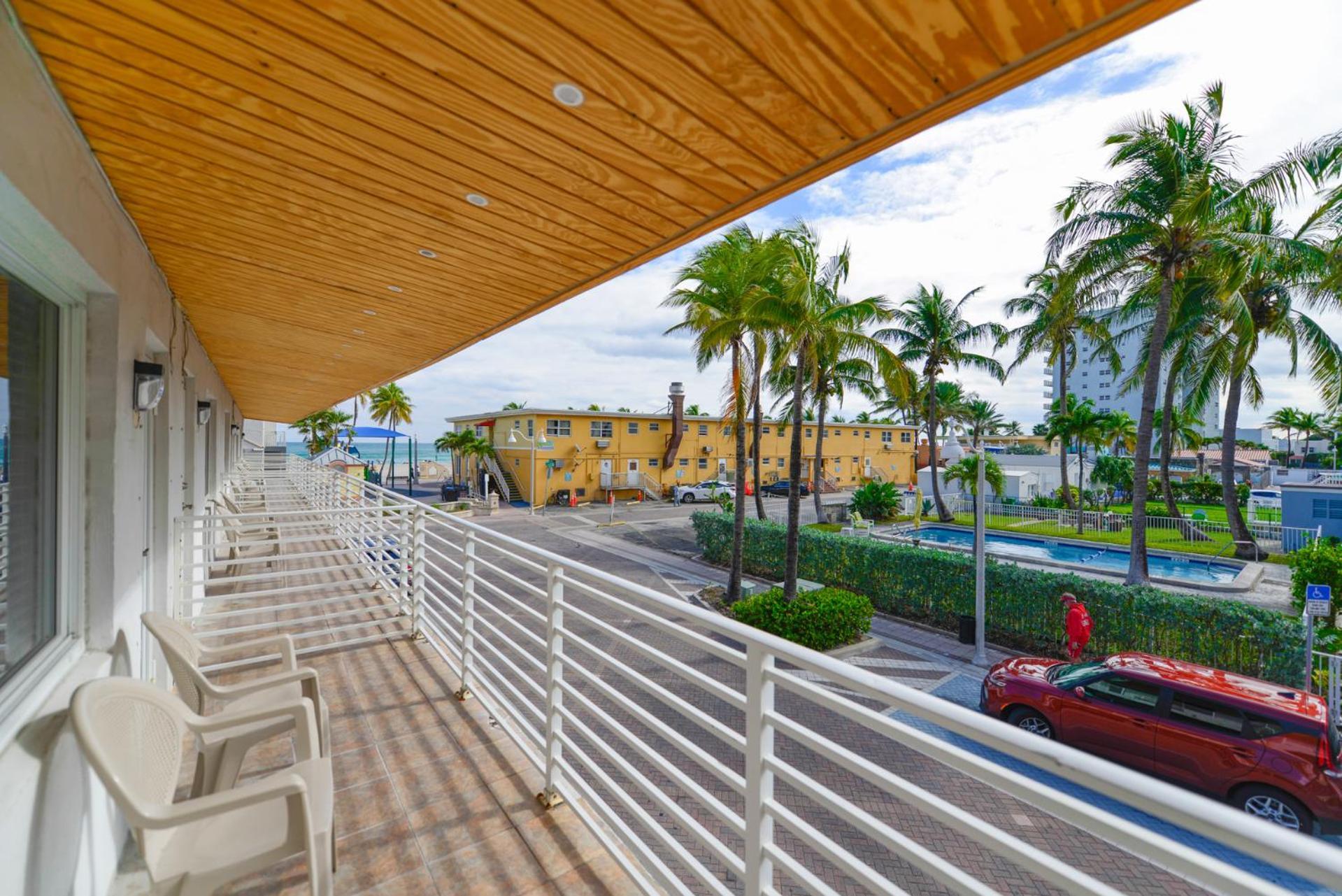 Ocean View Balcony With Pool & Parking -M42 Leilighet Hollywood Eksteriør bilde